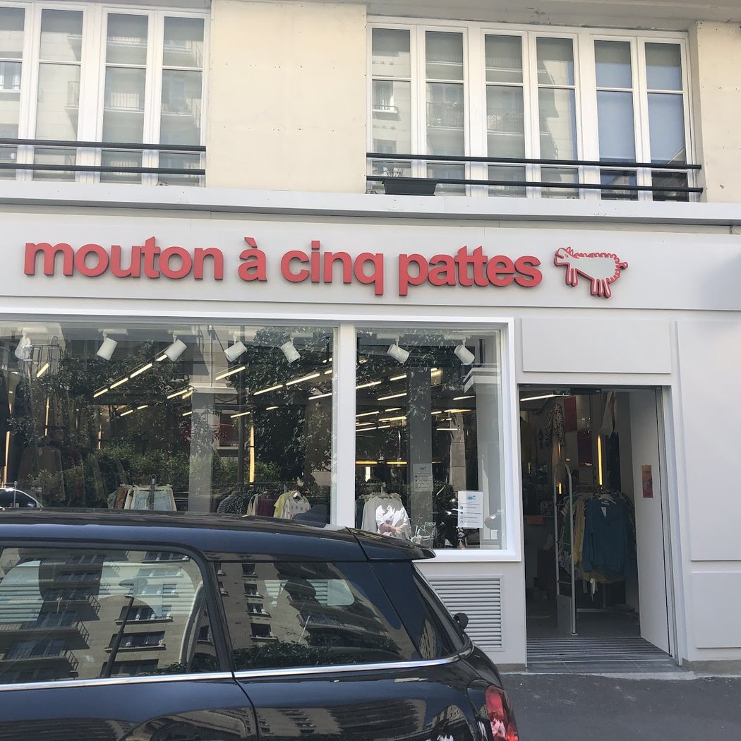 Le Mouton à Cinq Pattes 3